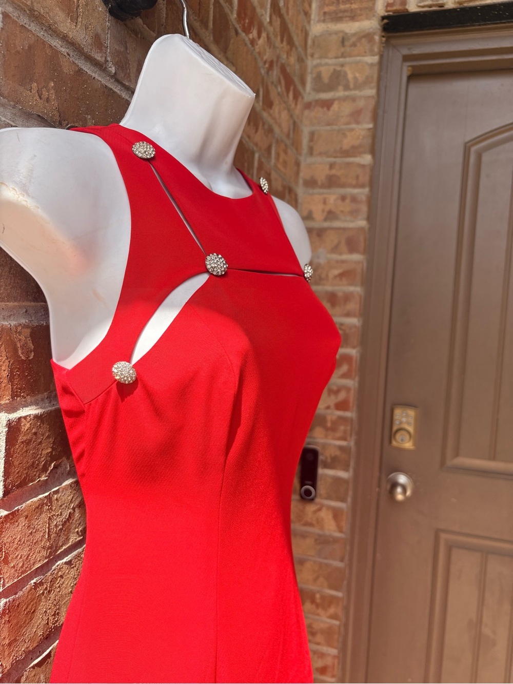 Niteline Della Roufogali Red Rhinestone Cutout
Gown Sz 4 Old Hollywood Slit Glam - Picture 8 of 11
